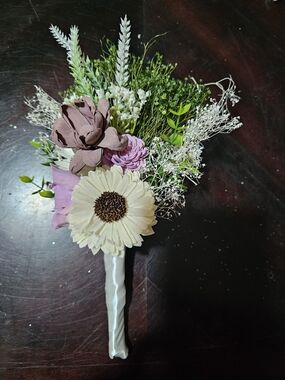 Handcrafted Sola Wood Cream and Lavender Floral Bouquet -(6)